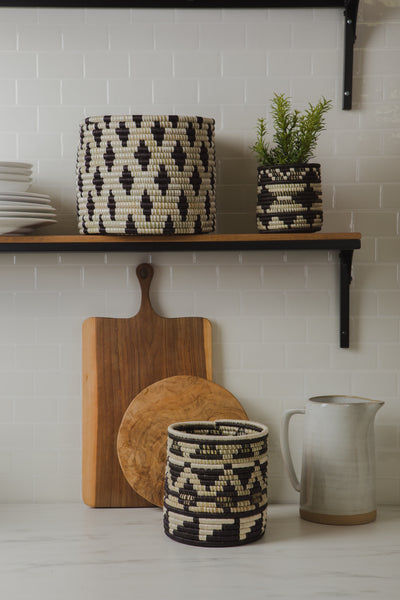 9" Large Black Planter 8.5" x 8" - KAZI