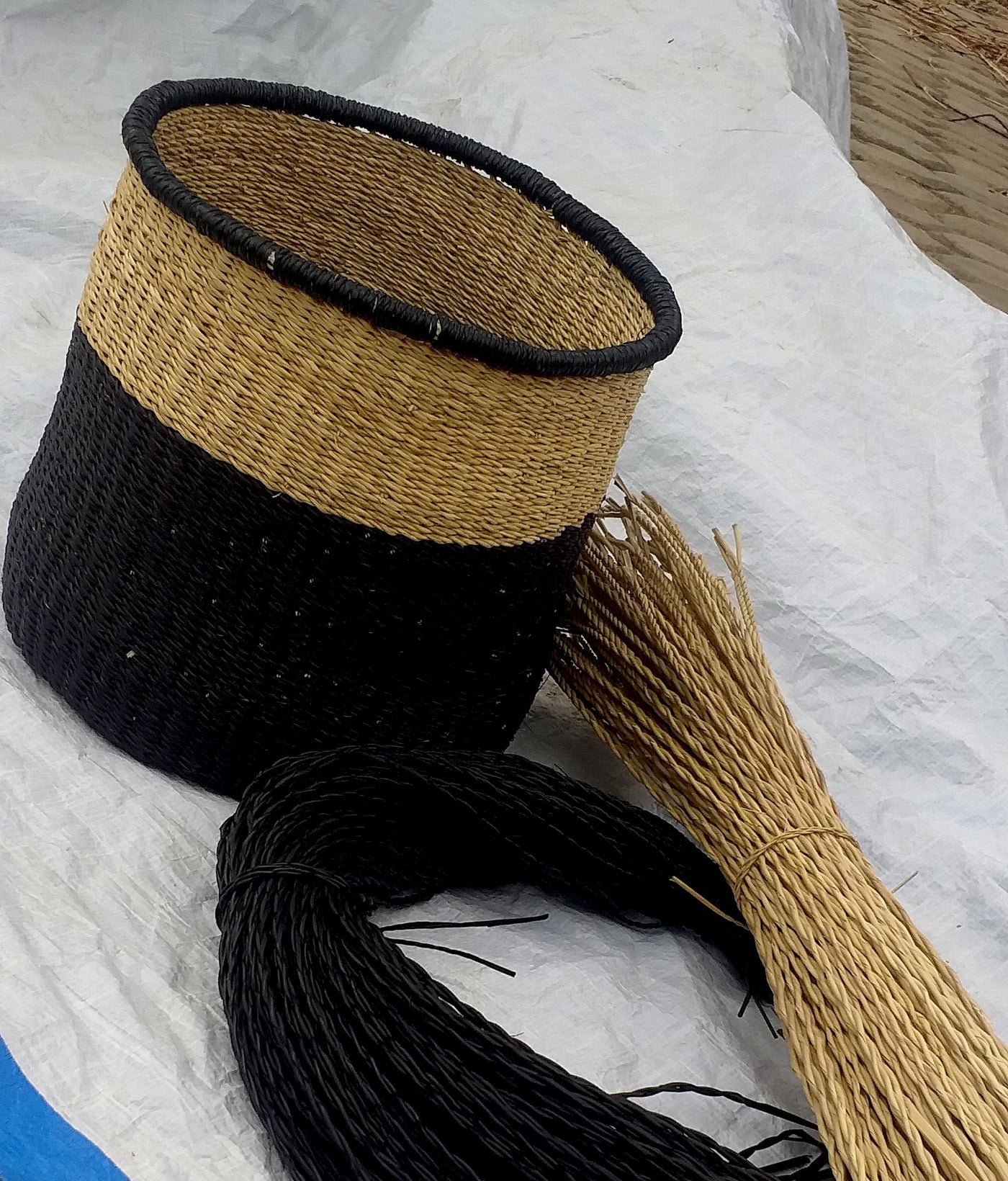 11" Large Dipped Black Grass Planter - KAZI