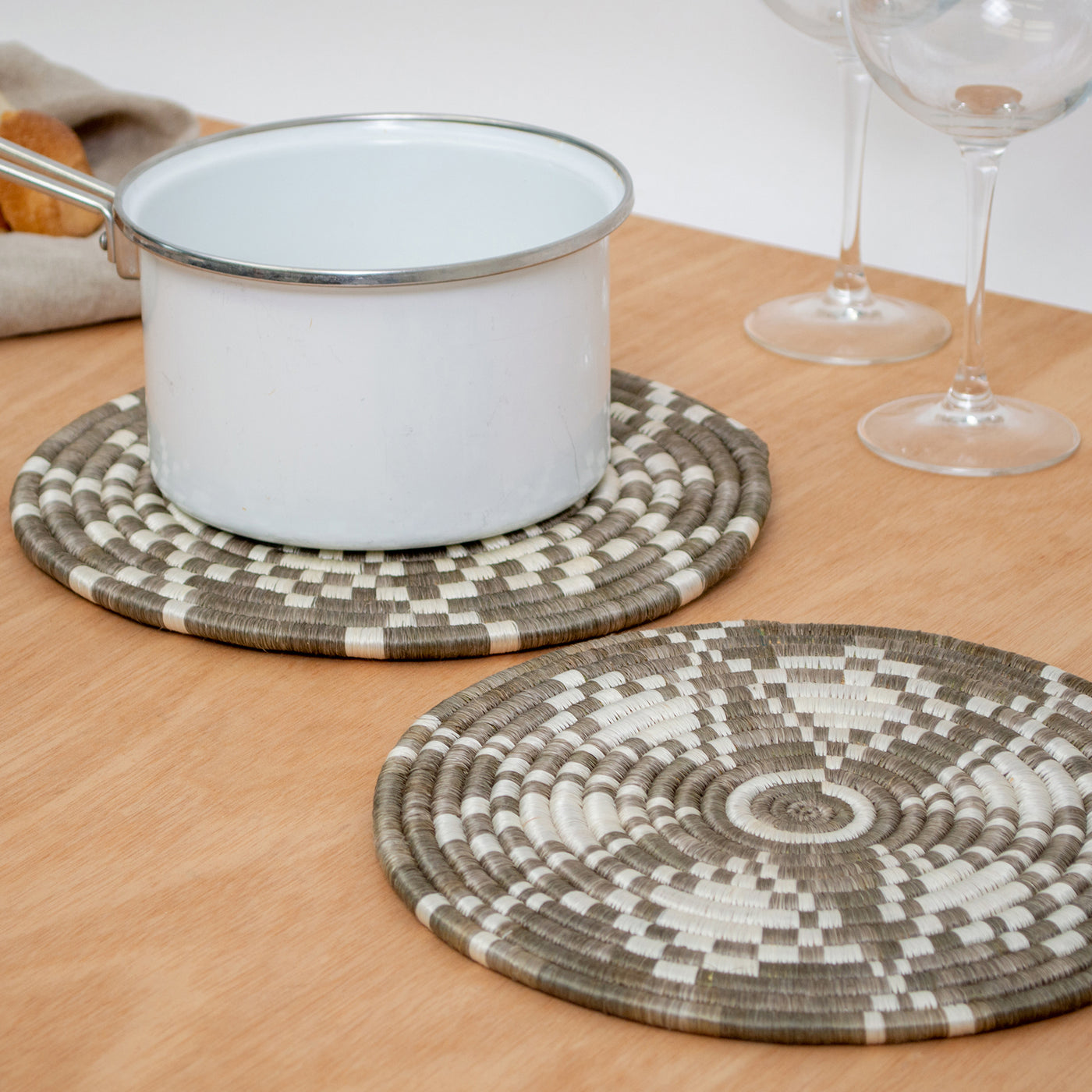 10" Light Taupe Ikaze Trivet
