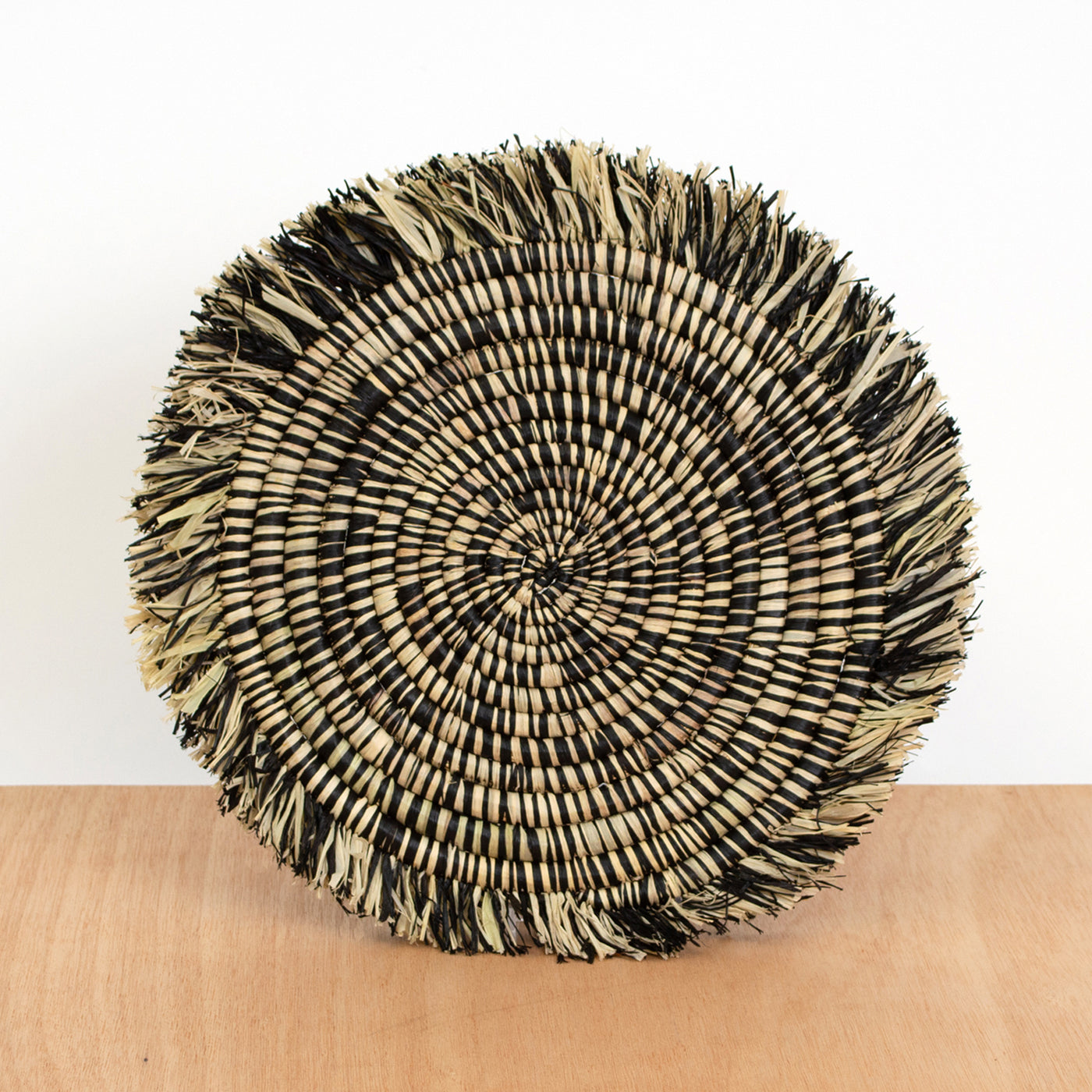 12" Black Heathered Fringed Charger